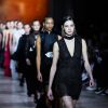 Défilé Shiatzy Chen, collection prêt-à-porter automne-hiver 2019-2020 au Palais de Tokyo. Paris, le 5 mars 2019.