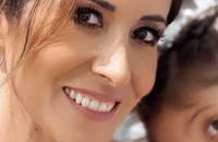Fabienne Carat radieuse pour le baptême de sa fille Céleste : magnifique pièce montée et présence de l'un de ses ex