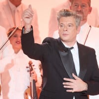 Benjamin Biolay friqué avec une tartine "bien beurrée et des deux côtés", le chanteur atomisé par une figure bien connue