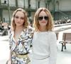 Et pour ce qui est de prendre du plaisir, sa fille de 25 l'a bien compris.
Lily-Rose Depp et sa mère Vanessa Paradis - Les célébrités au photocall du défilé "Chanel Cruise Collection 2020" au Grand Palais. Paris, le 3 mai 2019.
© Olivier Borde/Bestimage