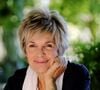 Personne n'a oublié Véronique Jannot. L'incontournable comédienne et chanteuse a cartonné sur le petit écran avec les séries "Pause Café" ou "Madame le consul", et vendu des vinyles par palettes, grâce aux succès des morceaux "Désir, désir" ou "Aviateur".
Exclusif - Rendez-vous avec l'actrice française Véronique Jannot, sur la plage des Sablettes, à La Seyne-sur-Mer. © Franz Chavaroche/Nice Matin/Bestimage