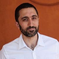 "Avec votre nom, ça va être difficile" : Jimmy Mohamed voulait louer un appartement, le médecin remplissait toutes les conditions