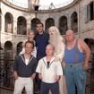 À une semaine du lancement de sa dernière saison de Fort Boyard, Olivier Minne en dit sur les surprises qui attendent les téléspectateurs : "Ils vont fortement apprécier"