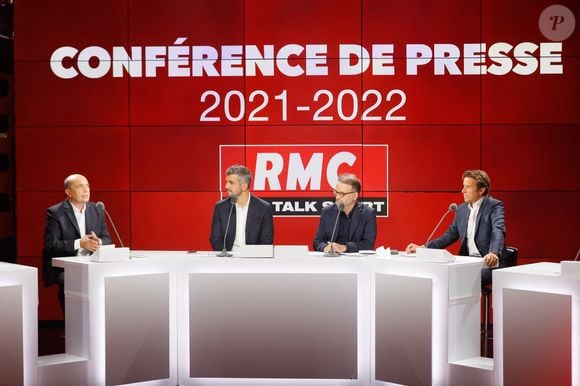 Hervé Beroud (directeur général délégué de Altice Média, chargé de l'information et du sport), Jean-Louis Tourre, Karim Nedjari (directeur général de RMC et RMC Sport), Stéphane Sallé de Chou (directeur général de RMC Découverte et RMC Story) - Conférence de presse de rentrée de RMC / RMC Sport saison 2021/2022 à l'Altice Campus à Paris, France, le 30 août 2021. © Christophe Clovis / Bestimage
