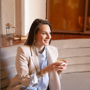 Camille Santoro prend la pose sur Instagram, le 10 mai 2025