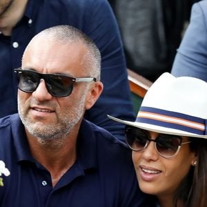 Amel Bent est devenue maman par trois fois

Amel Bent et son mari Patrick Antonelli  dans les tribunes des internationaux de tennis de Roland Garros à Paris, France, le 3 juin 2018. © Dominique Jacovides - Cyril Moreau/Bestimage