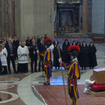 A Rome, le prince William honore le pape François sans Kate Middleton mais il est loin d'être seul
